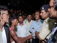 Supaul News: भीमपुर में भीषण सड़क हादसे में एक ही परिवार के 3 लोगों की हुई मौत, गुस्साए ग्रामीणों ने किया सड़क जाम