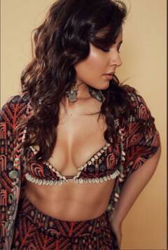 Pakka Commercial Actress Raashi Khanna Raises Temperature With THIS Outfit