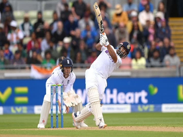 Ind vs eng 5th test Rishabh pant becomes youngest indian to hit 100 International sixes Rishabh Pant Record : 100 சிக்ஸர்கள் அடித்த இளம் இந்தியர்..! ரிஷப்பண்ட் புதிய சாதனை...!