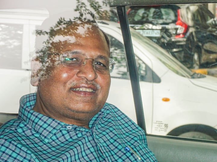 Money Laundering Case: ईडी ने सत्येंद्र जैन के दो और करीबियों को किया गिरफ्तार, ये हैं आरोप Money laundering case: ED arrests two more aides of Satyendar Jain ANN Money Laundering Case: ईडी ने सत्येंद्र जैन के दो और करीबियों को किया गिरफ्तार, ये हैं आरोप