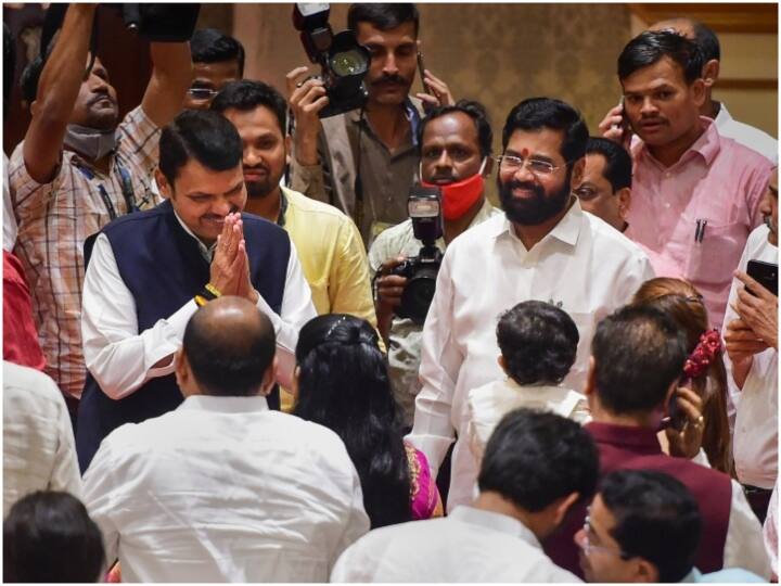 Maharashtra Politics Shiv Sena BJP government in Maharashtra will face floor test on July 4 Maharashtra Floor Test: नई सरकार 4 जुलाई को करेगी फ्लोर टेस्ट का सामना, एकनाथ शिंदे ने बताया कितने विधायक हैं साथ