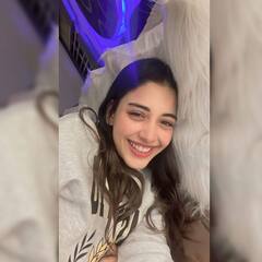 Daksha Nagarkar Photos: దక్ష ఏంటా చూపు కుర్రాళ్లని కుదురుగా ఉండనివ్వవా ఏంటి!