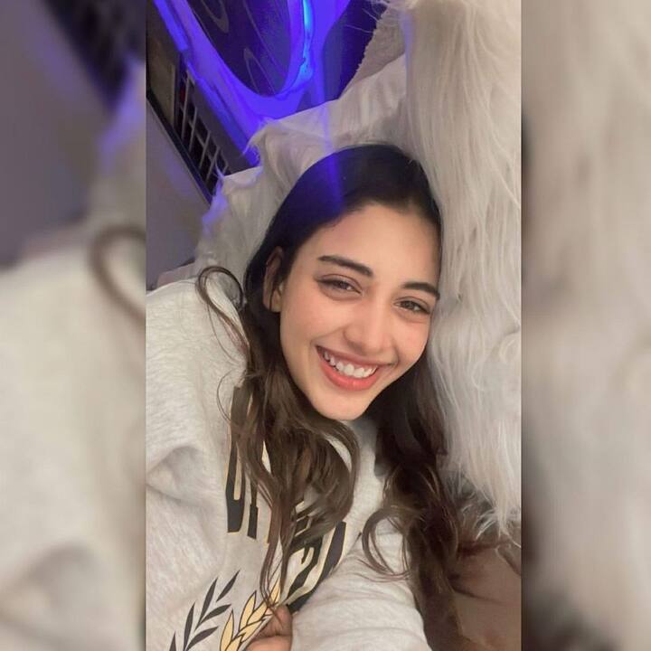 జాంబిరెడ్డిలో కూడా హీరో ఫ్రెండ్ పాత్రలో నటించింది, బంగార్రాజు సినిమాలో స్పెషల్ అప్పియరెన్స్ ఇచ్చింది.