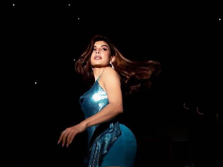 बॉलिवूड अभिनेत्री जॅकलिन फर्नांडिस गेल्या काही काळापासून लाइमलाइटचा भाग बनली आहे. त्यांच्याबद्दल दररोज काही ना काही मोठ्या बातम्या येत असतात.(photo:jacquelinef143/ig)