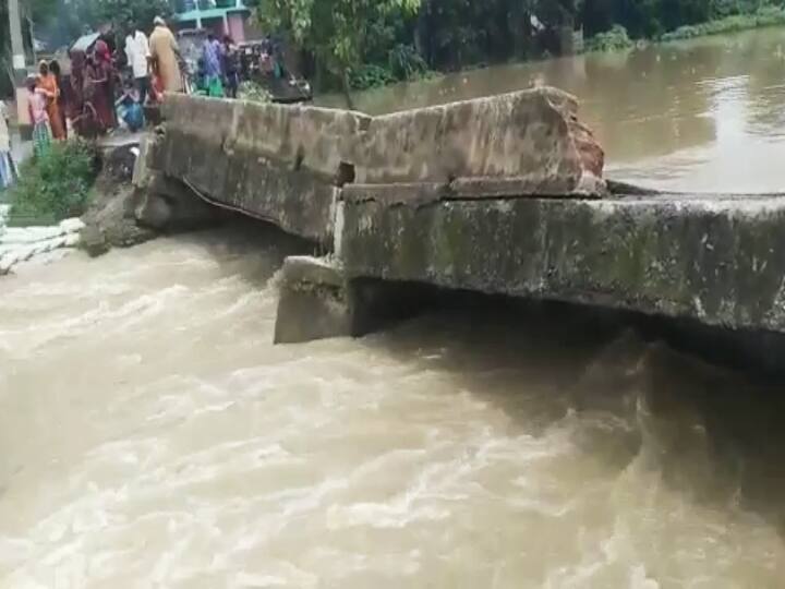 Flood in Bihar 2022: Flood in Mahananda and Riga Rivers many villages in Katihar lost contact Diversion Break know Flood Update Bihar ann Flood in Bihar: महानंदा और रीगा नदी में उफान, कटिहार में कई गांवों का संपर्क टूटा, जानें क्या है अब तक का पूरा अपडेट