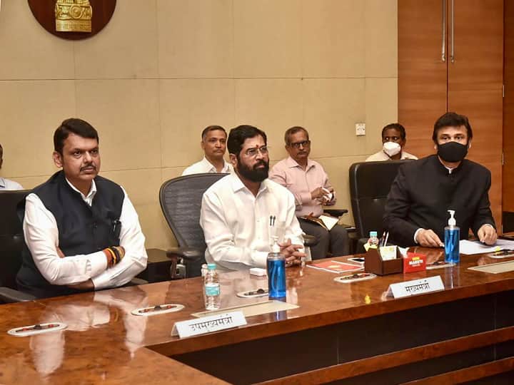 Maharashtra: मंत्रिमंडल गठन को लेकर हलचल, 12 बागियों समेत हो सकते हैं कुल 35 मंत्री, देखें शिंदे कैबिनेट की पूरी लिस्ट