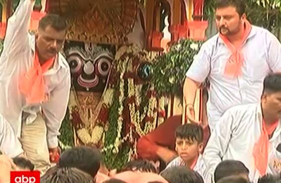 Ahmedabad Rathyatra 2022: ભગવાન જગન્નાથ, બહેન સુભદ્રા અને ભાઈ બલભદ્ર સાથે નીકળ્યા નગરચર્યાએ
