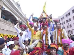 Ahmedabad News: कांग्रेस नेताओं ने जगन्नाथ मंदिर तक निकाली पदयात्रा, चुनाव में जीत के लिए मांगा आशीर्वाद