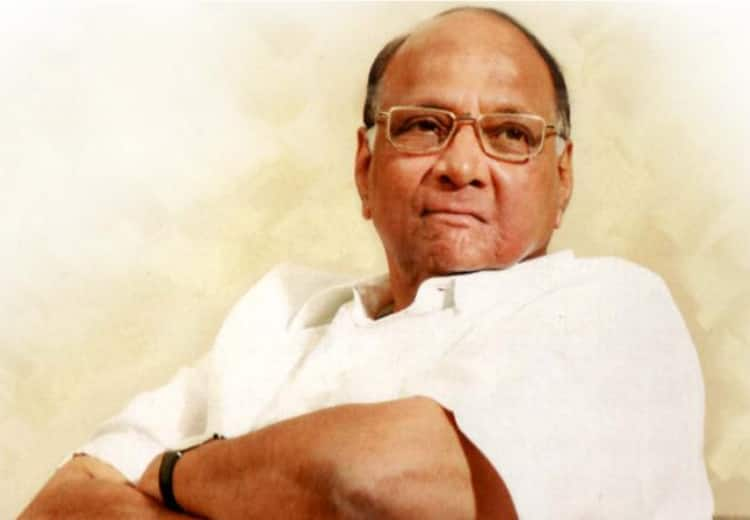 NCP Chief Sharad Pawar served with notice from Income tax department `காதல் கடிதங்கள்!’ : சரத் பவாருக்கு வந்த லவ் லெட்டர்ஸ் என்ன தெரியுமா? இதோ சுவாரஸ்யம்..