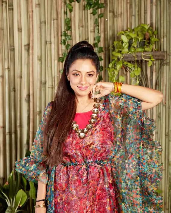 ਰੂਪਾਲੀ ਗਾਂਗੁਲੀ ਨੇ ਹਾਲ ਹੀ 'ਚ ਇੰਸਟਾਗ੍ਰਾਮ 'ਤੇ ਆਪਣੀਆਂ ਤਸਵੀਰਾਂ ਸ਼ੇਅਰ ਕੀਤੀਆਂ ਹਨ, ਜਿਸ 'ਚ ਉਹ ਖੂਬਸੂਰਤ ਲੱਗ ਰਹੀ ਹੈ।