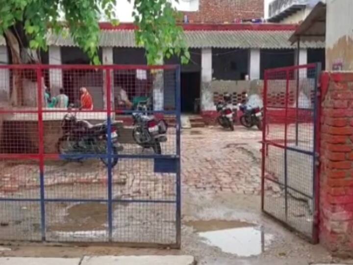 Ghazipur police chauki building in bad condition can collapse any time ANN Ghazipur News: गाजीपुर में पुलिस चौकी का भवन हादसे को दे रहा न्योता, खतरे के साए में जीने को मजबूर पुलिसकर्मी