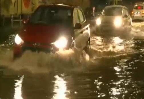 Mumbai Rain : मुंबईत मुसळधार पाऊस, अंधेरी सब वे मध्ये तीन ते चार फूट पाणी