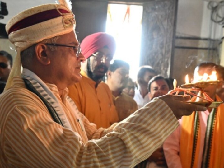 Raipur: सीएम भूपेश बघेल ने सोने की झाड़ू से की छेरापहरा की रस्म पूरी, ओडिशा की तर्ज पर छत्तीसगढ़ में रथ यात्रा