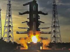 ISRO PSLV C-53: ઈસરોએ સફળતાપૂર્વક ત્રણ ઉપગ્રહો અવકાશમાં મોકલ્યા, જુઓ તસવીરો