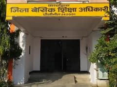 Pilibhit News: बेसिक शिक्षा विभाग ने 'मुर्दे' का कर दिया ट्रांसफर, अब प्रशासन के पास नहीं जुट रहा जवाब