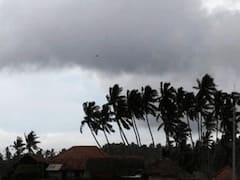 Bihar Weather Today: प्रदेश के तीन-तीन जिलों में भारी बारिश का अलर्ट, जानें पटना समेत अन्य शहरों के मौसम का हाल