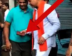 રાજસ્થાનના અલવરમાં બંધ પાળવા માટે દુકાનદારનું લઈ લીધું પર્સ, જુઓ આ વીડિયો