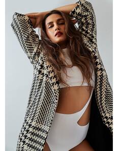 Huma Qureshi Photos: हुमा कुरैशी ने मोनोकिनी में शेयर की अपनी ऐसी-ऐसी तस्वीरें, फैंस हुए दीवाने