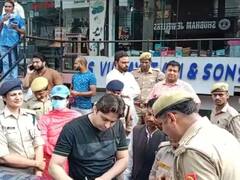 Raebareli News: गैंगस्टर की 11 करोड़ की संपत्ति कुर्क, भारी पुलिस बल के साथ ढोल बजाकर कराई गई मुनादी