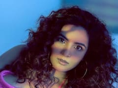 PHOTO: जस्मिन भसीनचा पिंक लूक, पाहा तिची किलर स्टाईल