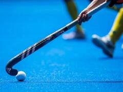 திருச்சி மண்டல அளவிலான ஹாக்கி லீக் போட்டி: தொடங்கி வைத்த நாகை மாவட்ட ஆட்சியர்