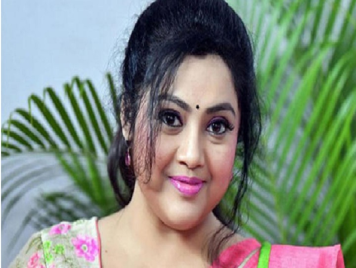 இளம் நடிகைகளை மனமாரப் புகழ்ந்த மீனா: வைரலாகும் ஃப்ளாஷ்பேக் பேட்டி