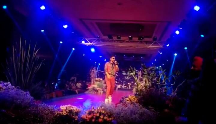 ਪੰਜਾਬੀ ਕਲਾਕਾਰ ਬੱਬਲ ਰਾਏ ਅਤੇ ਜੱਸੀ ਗਿੱਲ ਨੇ ਕਰਨਾਲ ਵਿੱਚ  ਪਰਫਾਰਮੈਂਸ ਦਿੱਤੀ। ਹਰ ਕੋਈ ਉਹਨਾਂ ਦੀ ਪਰਫਾਰਮੈਂਸ 'ਤੇ ਖੂਬ ਮਸਤੀ ਕਰਦਾ ਨਜ਼ਰ ਆਇਆ। ਇਹ ਇੱਕ ਫੈਸ਼ਨ ਨਾਈਟ ਸੀ। ਇਸ ਫੈਸ਼ਨ ਨਾਈਟ ਦੀ ਕਲੋਜ਼ਿੰਗ ਤੋਂ ਬਾਅਦ ਕਲਾਕਾਰਾਂ ਨੇ ਮੀਡੀਆ ਨਾਲ ਗੱਲਬਾਤ ਕੀਤੀ।