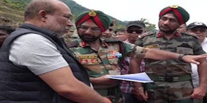 নোনে জেলার টুপুলে ঘটনাস্থল পরিদর্শনে যান মুখ্যমন্ত্রী এন বীরেন সিং। মণিপুরের ইতিহাসে একে ভয়াবহ ঘটনা বলে তিনি মন্তব্য করেছেন।