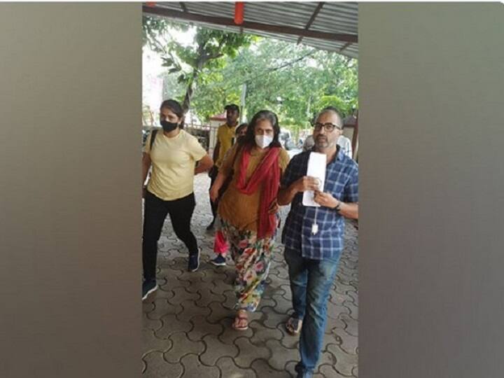 Activist Teesta Setalvad RB Sreekumar sent to 14 day judicial remand Social Activist तीस्ता सीतलवाड़ और आरबी श्रीकुमार को 14 दिन की न्यायिक हिरासत में भेजा गया