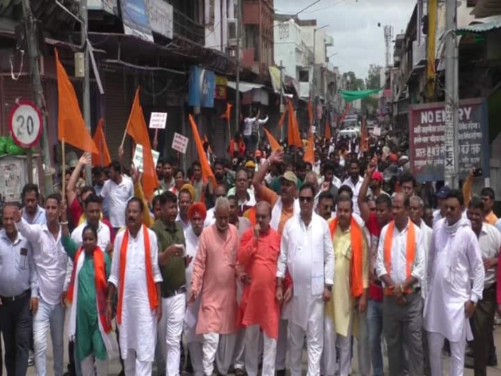 Bharatpur  Hindu organizations took out an outcry rally in Bharatpur against Kanhaiya lal murder ann Udaipur News: कन्हैयालाल की हत्या के विरोध में निकाली आक्रोश रैली, आरोपियों के खिलाफ सख्त सजा की मांग