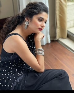 Mithila Palkar: ‘वेब सीरिज क्वीन’ मिथिलाने शेअर केला नवा लूक; फोटो चर्चेत!