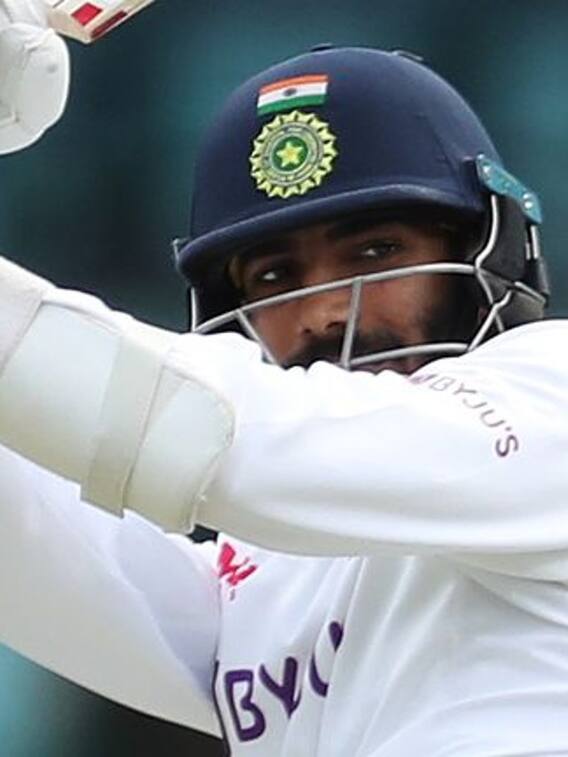 டெஸ்ட் கிரிக்கெட்டில் ஒரே ஓவரில் அதிக ரன்களை அடித்த வீரர்கள்