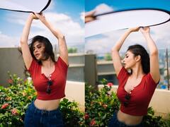 Actress Mouni Roy : நாகினியின் உடலுக்குள் இப்படி ஒரு நளினமா..! நடிகை மௌனி ராயின் அசத்தல் க்ளிக்ஸ்!