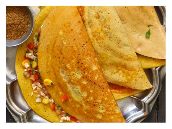 Kitchen Hacks: पिज्जा से ज्यादा टेस्टी बनता है ये चीला, चीज और सब्जियों से होता है भरपूर Kitchen Hacks: पिज्जा से ज्यादा टेस्टी बनता है ये चीला, चीज और सब्जियों से होता है भरपूर