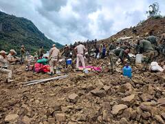 Manipur Landslide: মণিপুরে ধসের নিচে অন্তত ৫৫ জনের আটকে থাকার আশঙ্কা, উদ্ধারকাজে সেনা ও NDRF