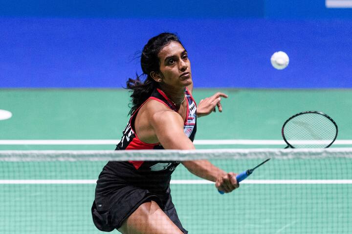 உன்னாலே முடியாதென்று ஊரே சொல்லும் நம்பாதே