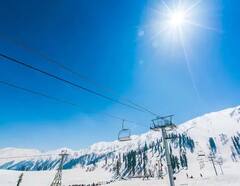 IRCTC Tour: કાશ્મીરમાં પરિવાર સાથે વેકેશન મનાવવા માંગો છો, આ પેકેજનો ઉઠાવો લાભ