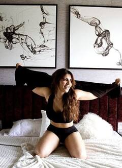 Shama Sikender ਨੇ ਸ਼ੇਅਰ ਕੀਤੀਆਂ ਆਪਣੀਆਂ ਸਿਜ਼ਲਿੰਗ ਤਸਵੀਰਾਂ