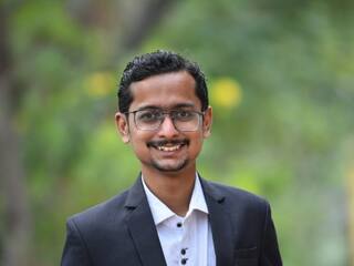 Chandrapur 45 lakhs scholarship : चंद्रपूरच्या शिरपेचात मानाचा तुरा, शेतकरी कुटुंबातील तरुणाला ब्रिटिश सरकारची शिष्यवृत्ती