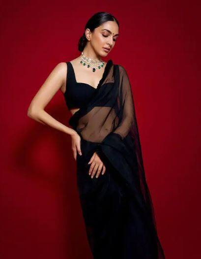 Kiara Advani ਸਾੜੀ 'ਚ ਲੱਗਦੀ ਬਲਾ ਕੀ ਖੂਬਸੂਰਤ