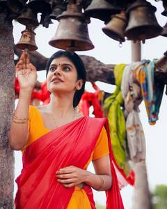 Singer Swagatha : எதுக்கு உன்னை பாத்தேன்னு நினைக்க வைக்கிறியே… பாடகி ஸ்வகதாவின் லேட்டஸ்ட் க்ளிக்ஸ்!