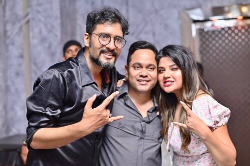 নিজের অজান্তেই সে জড়িয়ে যায় অপরাধের জালে, আর তারপর মৃত্যু। বোনের মৃত্যুর কিনারা করতে আসরে নামে অন্যজন। তারপর?