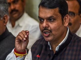 Devendra Fadnavis : 