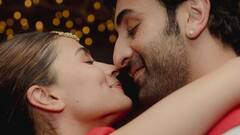 Alia Bhatt: এত বড় হিরের আংটি দিয়ে আলিয়াকে প্রপোজ করেন রণবীর! ছবি দেখেই ভিরমি খেলেন অনুরাগীরা