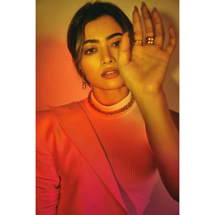 Rashmika Mandana Photos : अभिनेत्री रश्मिका मंदाना नेहमी तिचे फोटो आणि व्हिडीओ शेअर करत चाहत्यांना अपडेट देत असते.