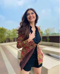 Shivaleeka Oberoi Photo: 'ખુદા હાફિઝ 2'ની એક્ટ્રેસ શિવાલીકા ઓબેરોયનો ગ્લેમરસ લૂક જોઈ ફેન્સ થયા ફિદા