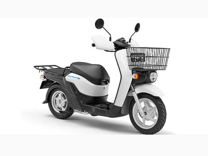 ही इलेक्ट्रिक स्कूटर आंतरराष्ट्रीय बाजारात विविध बॅटरी पॅक आणि पर्यायांसह उपलब्ध आहे. बेस मॉडेलला 2.8 kW ची इलेक्ट्रिक मोटर मिळते, तर अधिक पॉवरफुल मॉडेलला 4.2 kW ची इलेक्ट्रिक मोटर मिळते. सर्व प्रकारांमध्ये दोन स्वॅप करण्यायोग्य 48V बॅटरी आहेत.