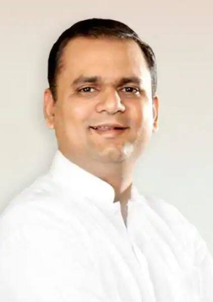 आज विधानभवनात काय झालं?