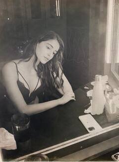 Ananya Pandey: முன் அந்திச்சாரல் நீ முன் ஜென்மத் தேடல் நீ.. அனன்யா பாண்டே லேட்டஸ்ட் போட்டோஸ்..!