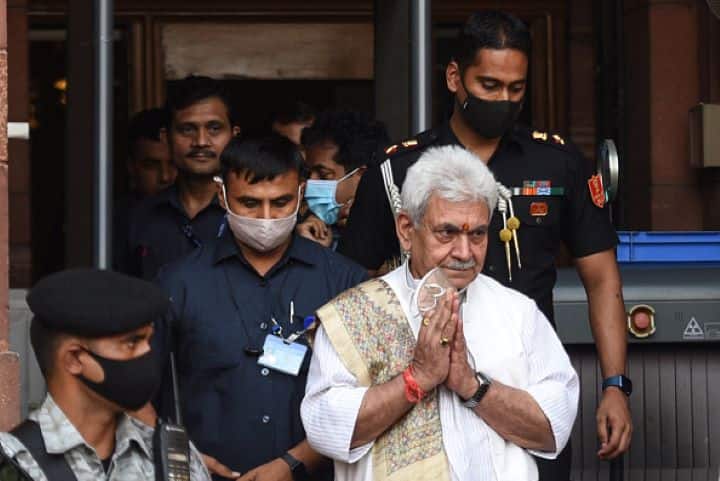 Breaking News LIVE: J&K LG kündigt Rs 5 Lakh Belohnung für Dorfbewohner an, die 2 LeT-Terroristen festgenommen haben – ABP Live Breaking News LIVE: J&K LG kündigt Rs 5 Lakh Belohnung für Dorfbewohner an, die 2 LeT-Terroristen festgenommen haben – ABP Live